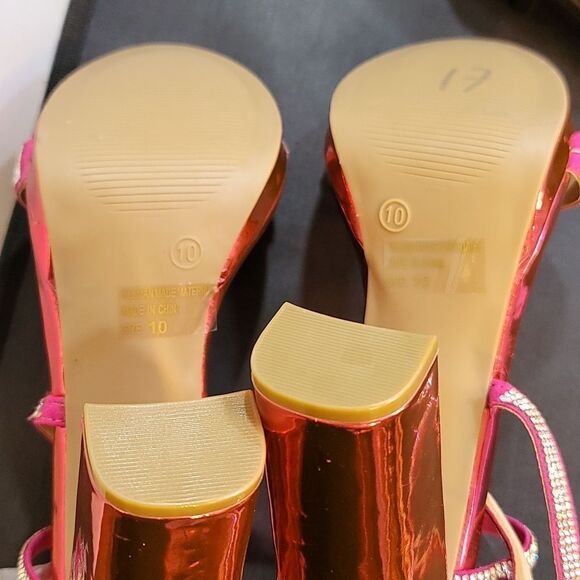 BRAND NEW WILD DIVA LOUNGS RHINESTONES EMBELLISHMENTS SANDAL - Picture 11 of 15